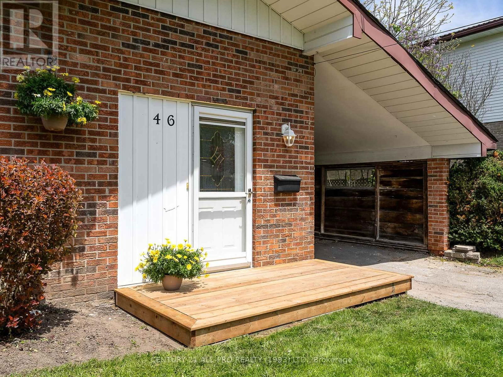 46 MEREDITH CRESCENT Image 2