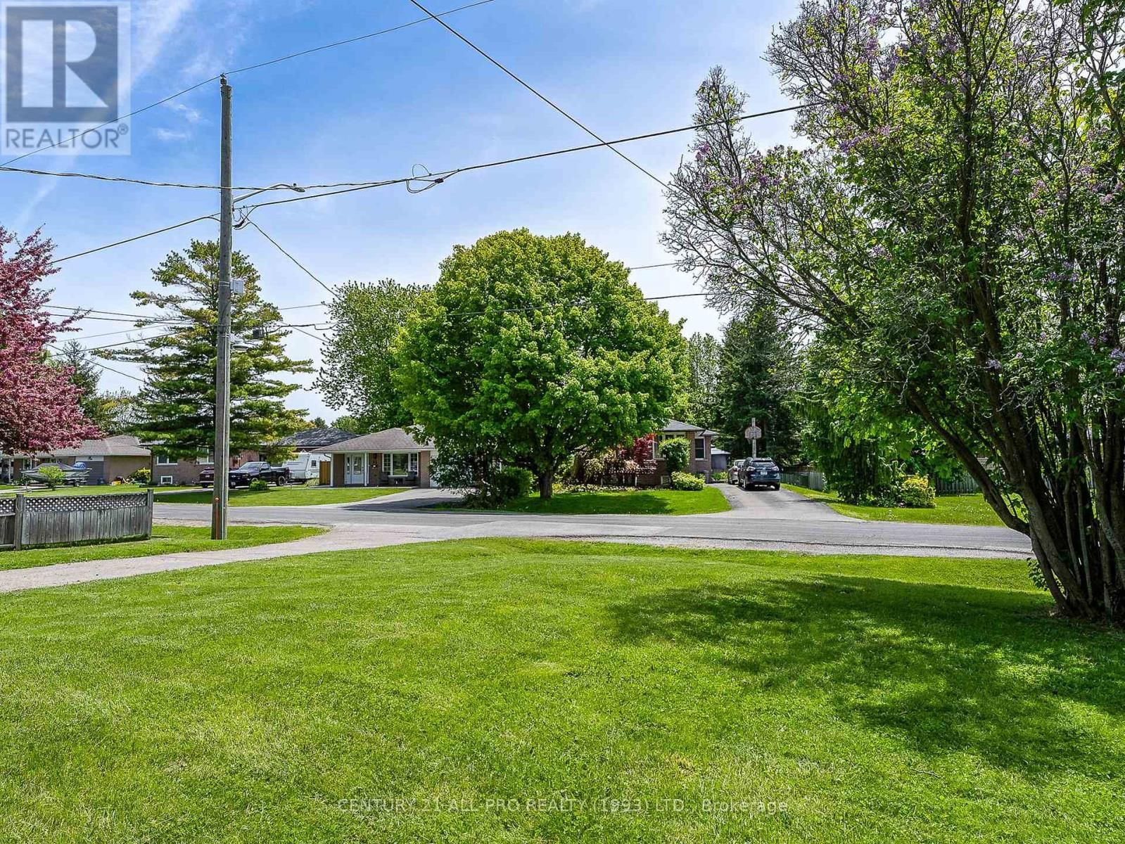 46 MEREDITH CRESCENT Image 5