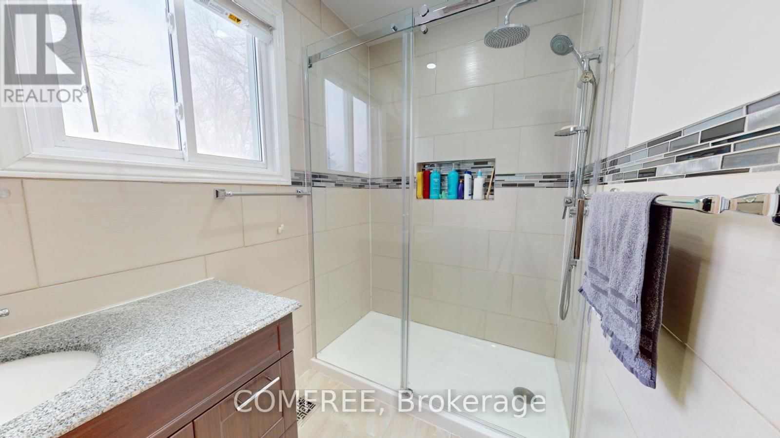 25 SEGUIN STREET Image 15