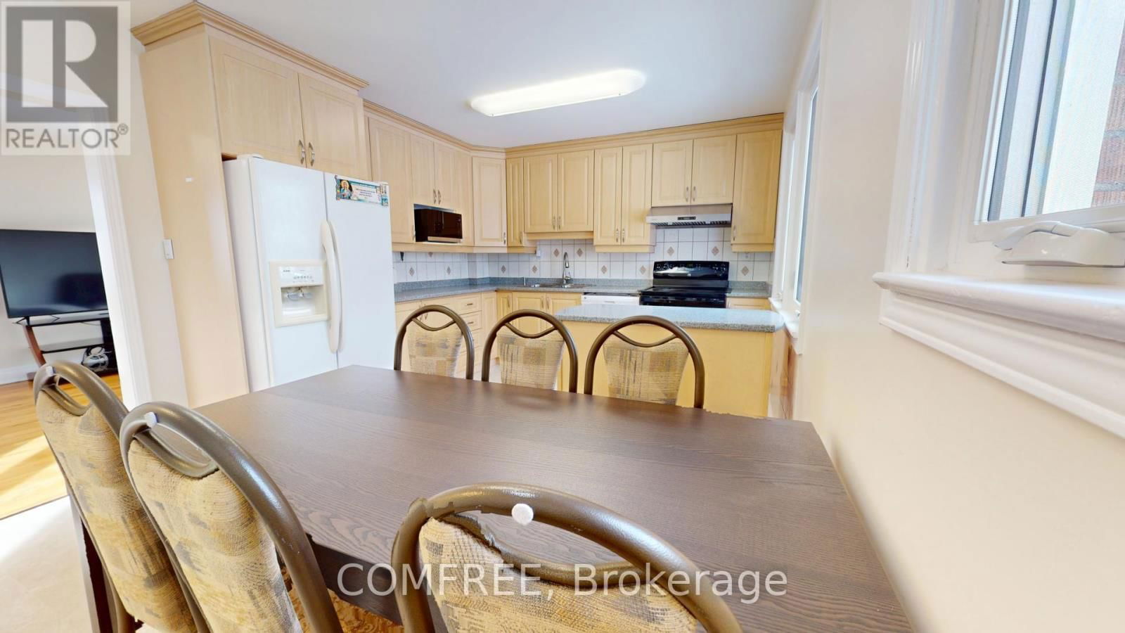 25 SEGUIN STREET Image 6