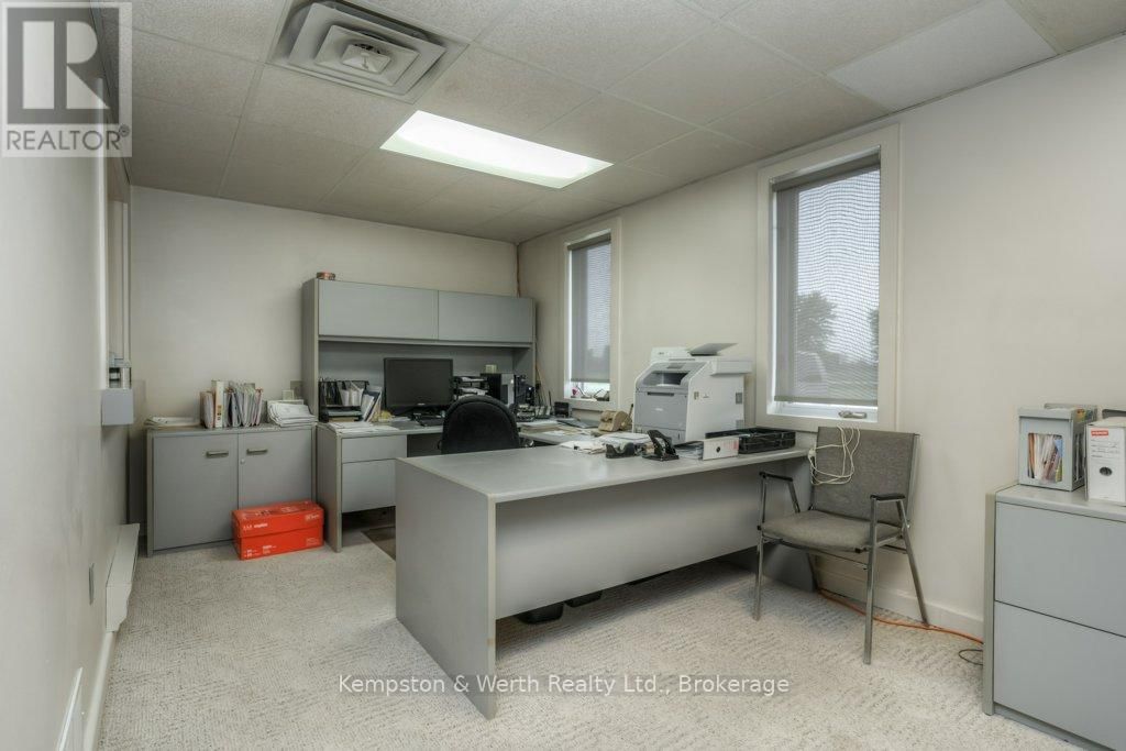 281 MAIN STREET Image 26