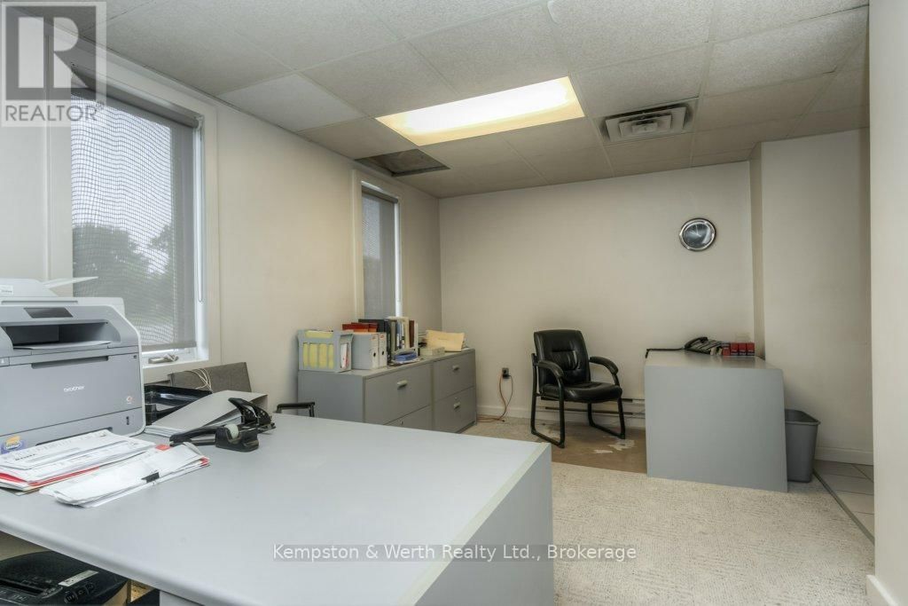 281 MAIN STREET Image 27