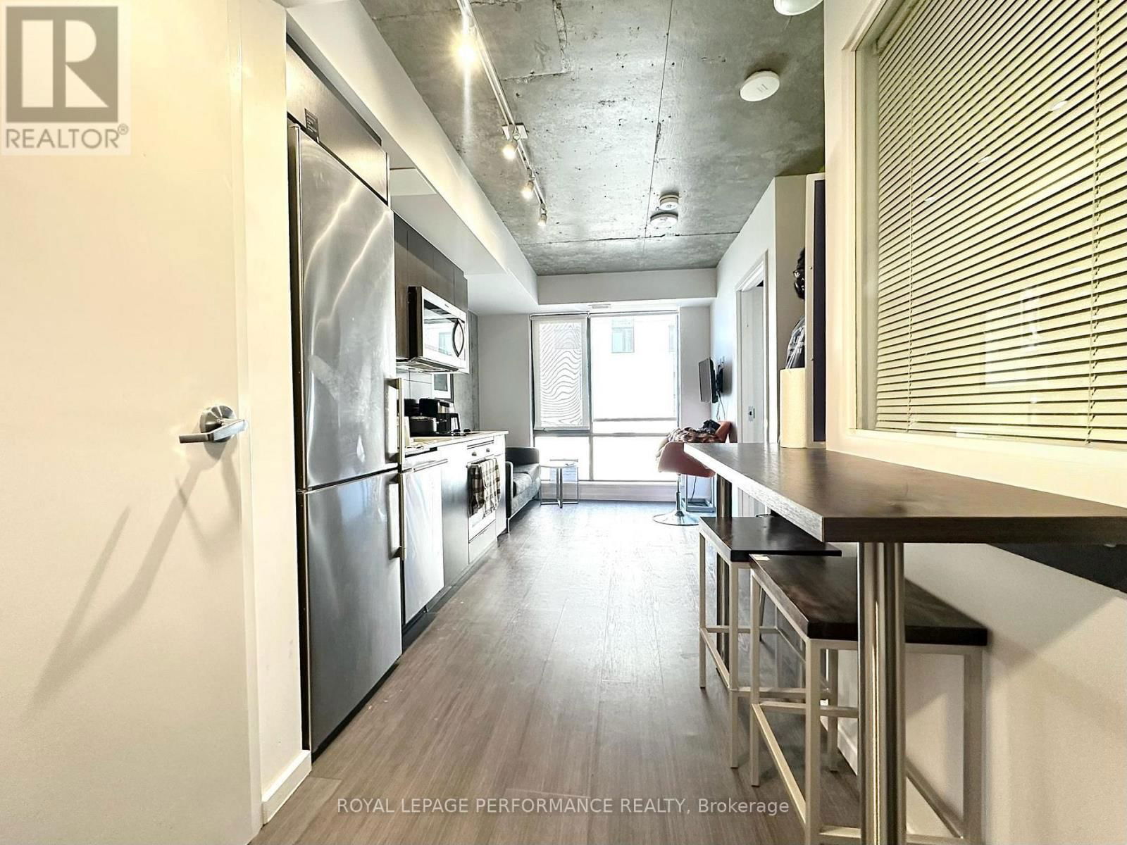 2307 - 105 CHAMPAGNE AVENUE SOUTH Image 3