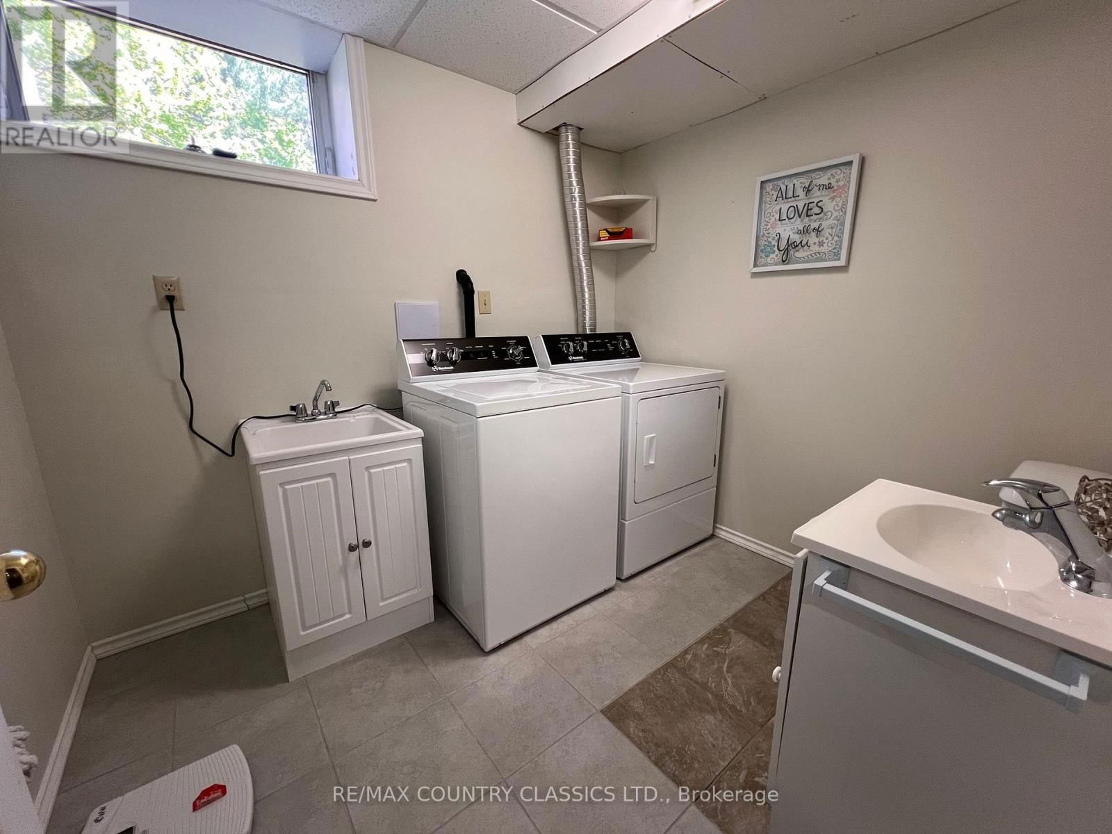 1374 ROCHEFORT ROAD Image 29