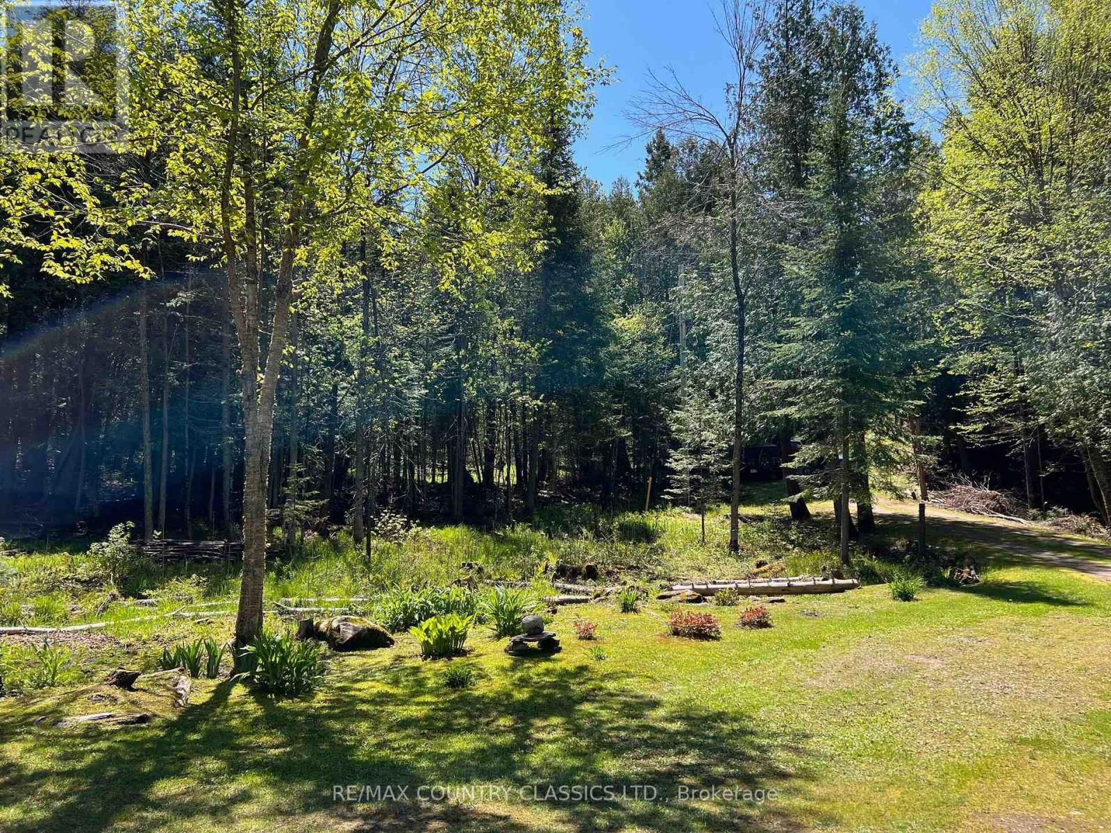 1374 ROCHEFORT ROAD Image 32