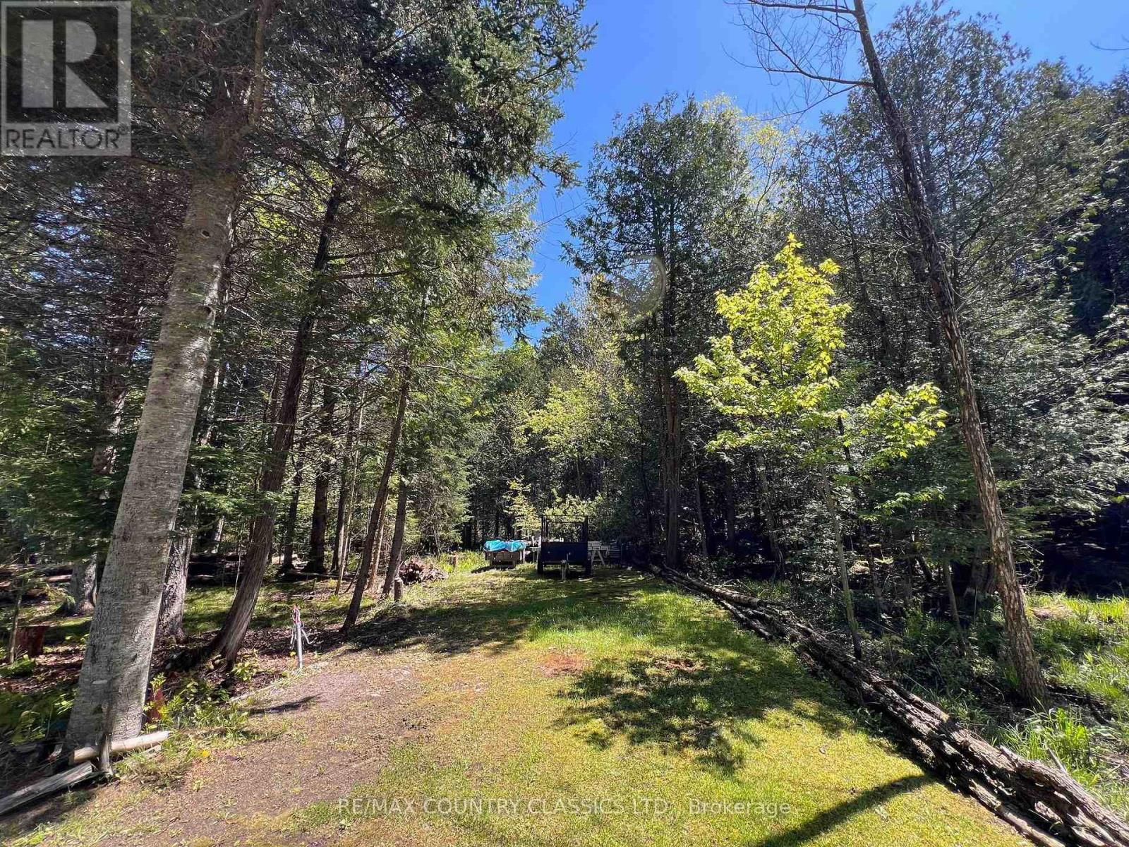 1374 ROCHEFORT ROAD Image 33