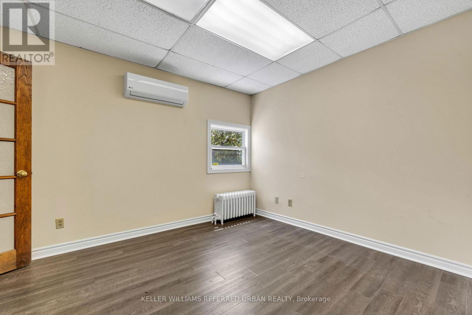 319 DIVISION STREET Image 37