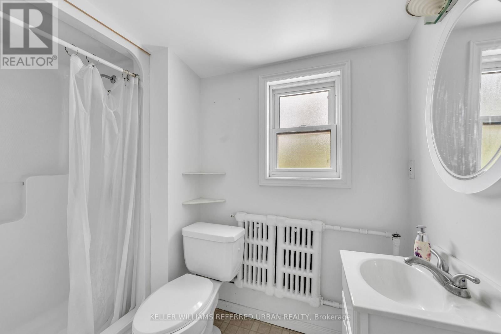 319 DIVISION STREET Image 8