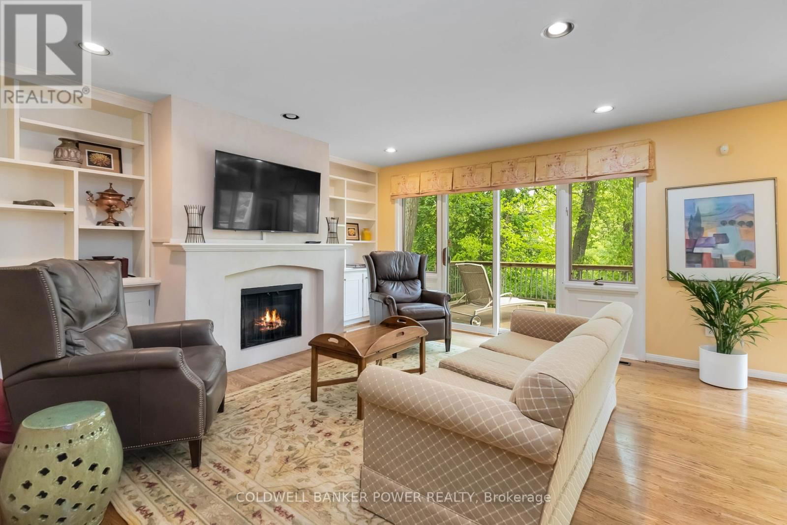 41 HAMPTON CRESCENT Image 12
