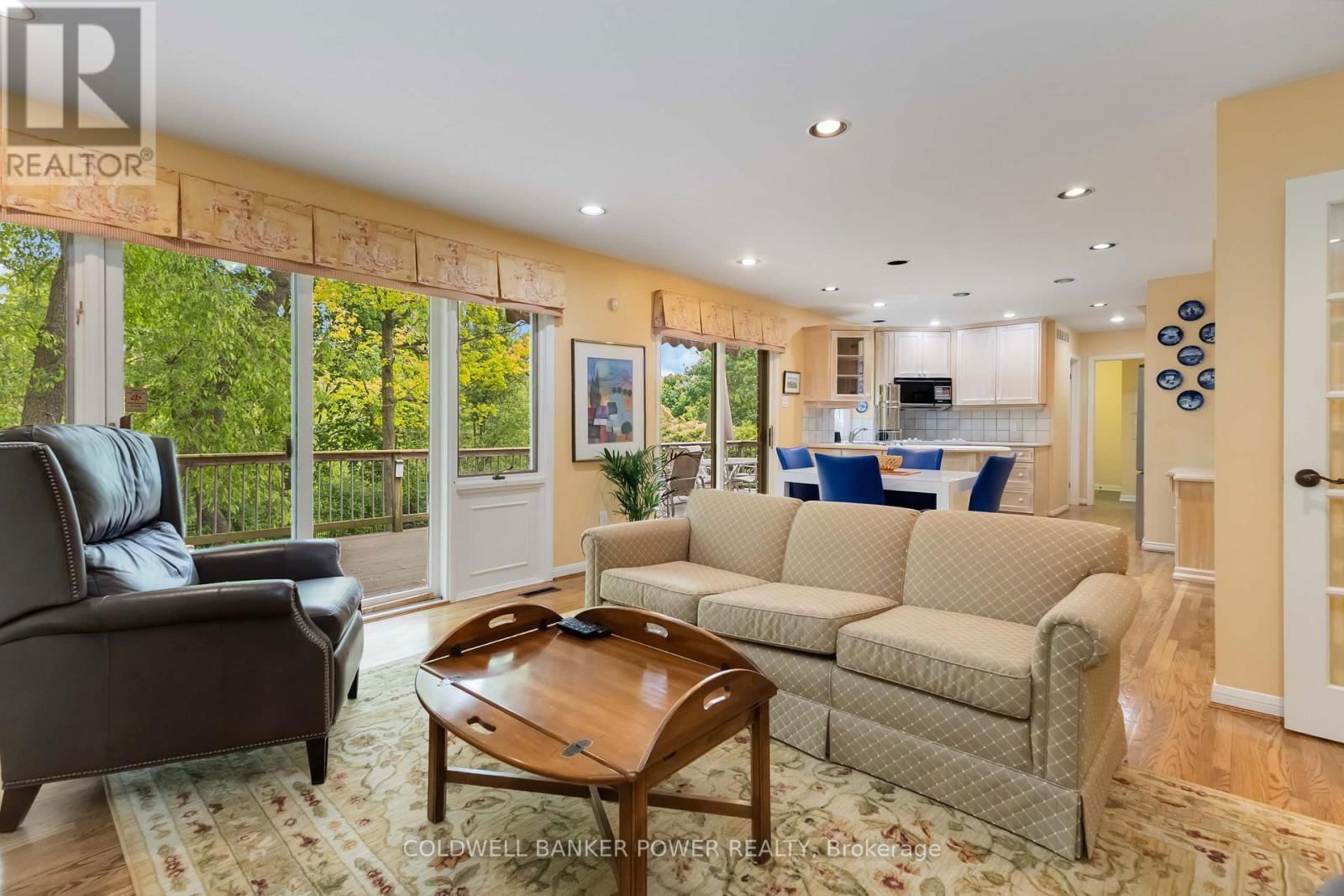 41 HAMPTON CRESCENT Image 14