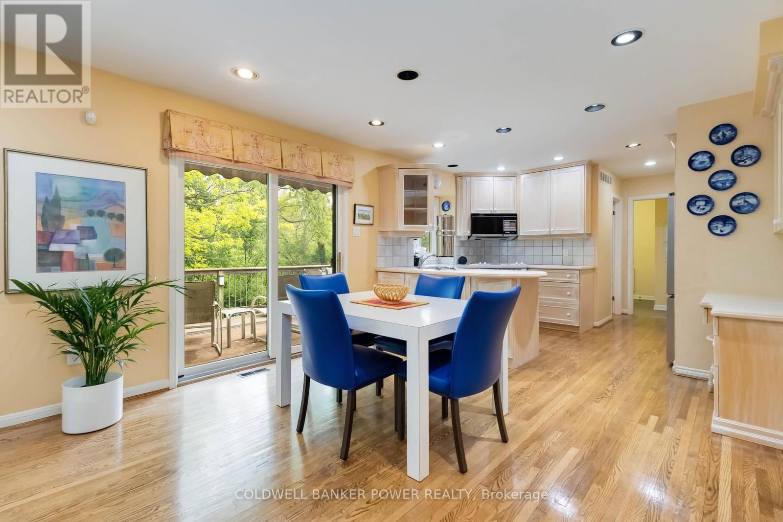 41 HAMPTON CRESCENT Image 15