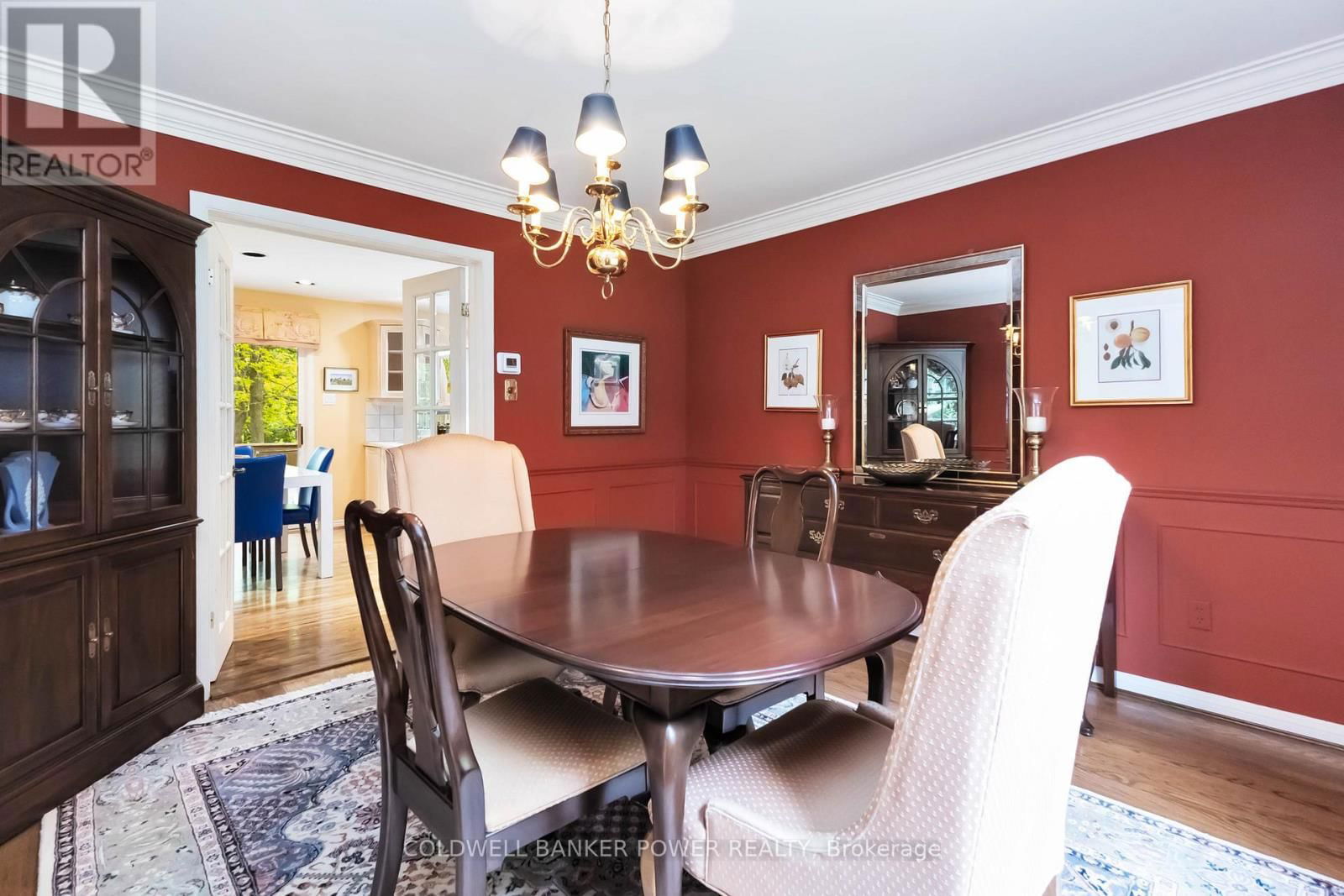 41 HAMPTON CRESCENT Image 21