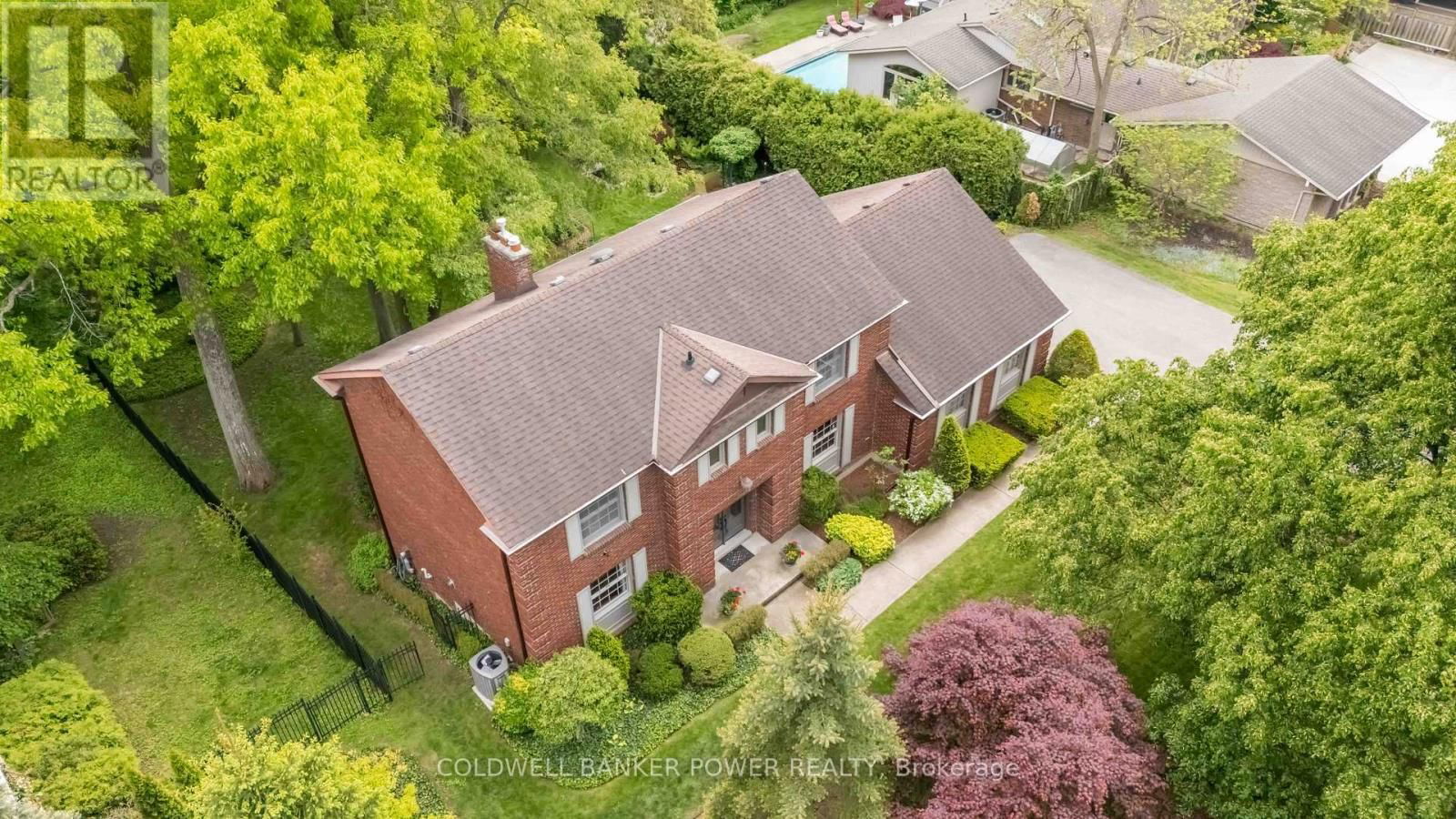 41 HAMPTON CRESCENT Image 45