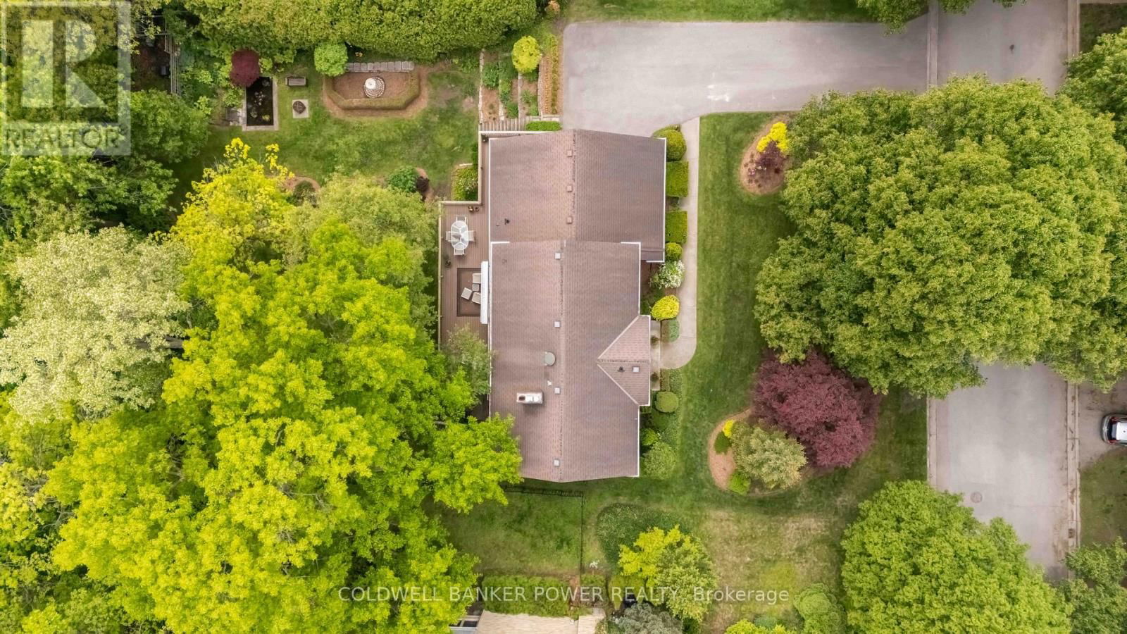 41 HAMPTON CRESCENT Image 46
