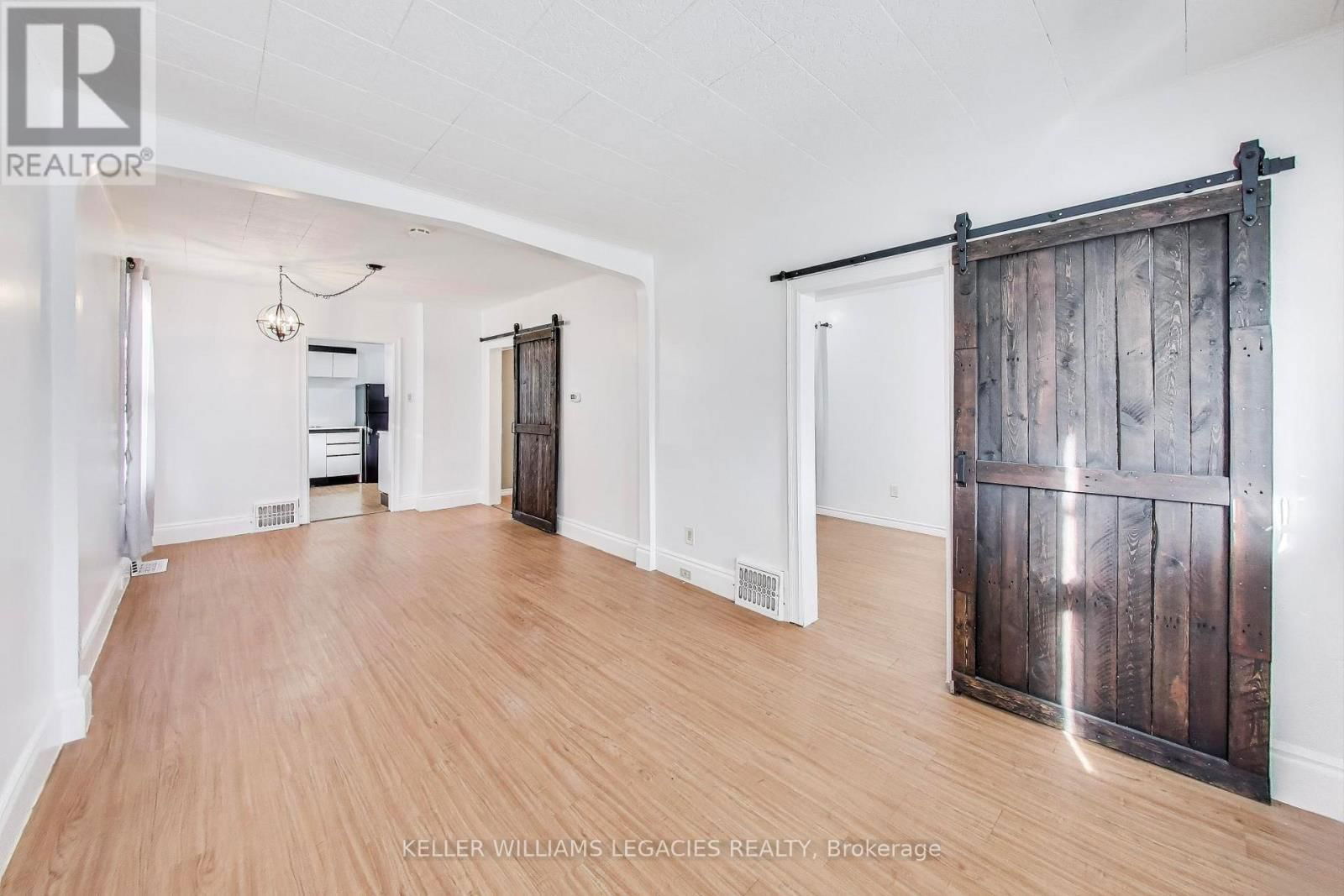 367 COPE STREET Image 1