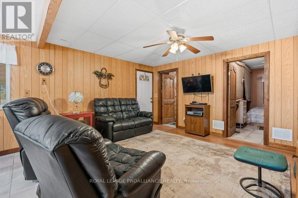188 NORTH BEAVER LAKE ROAD Image 8