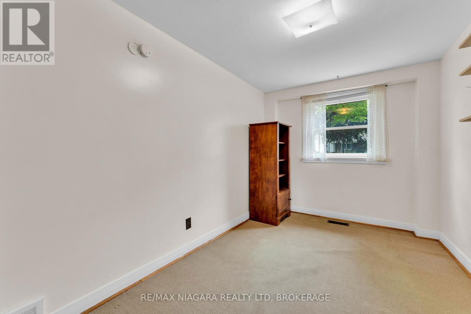 1017 BRUCEDALE AVENUE EAST Image 24