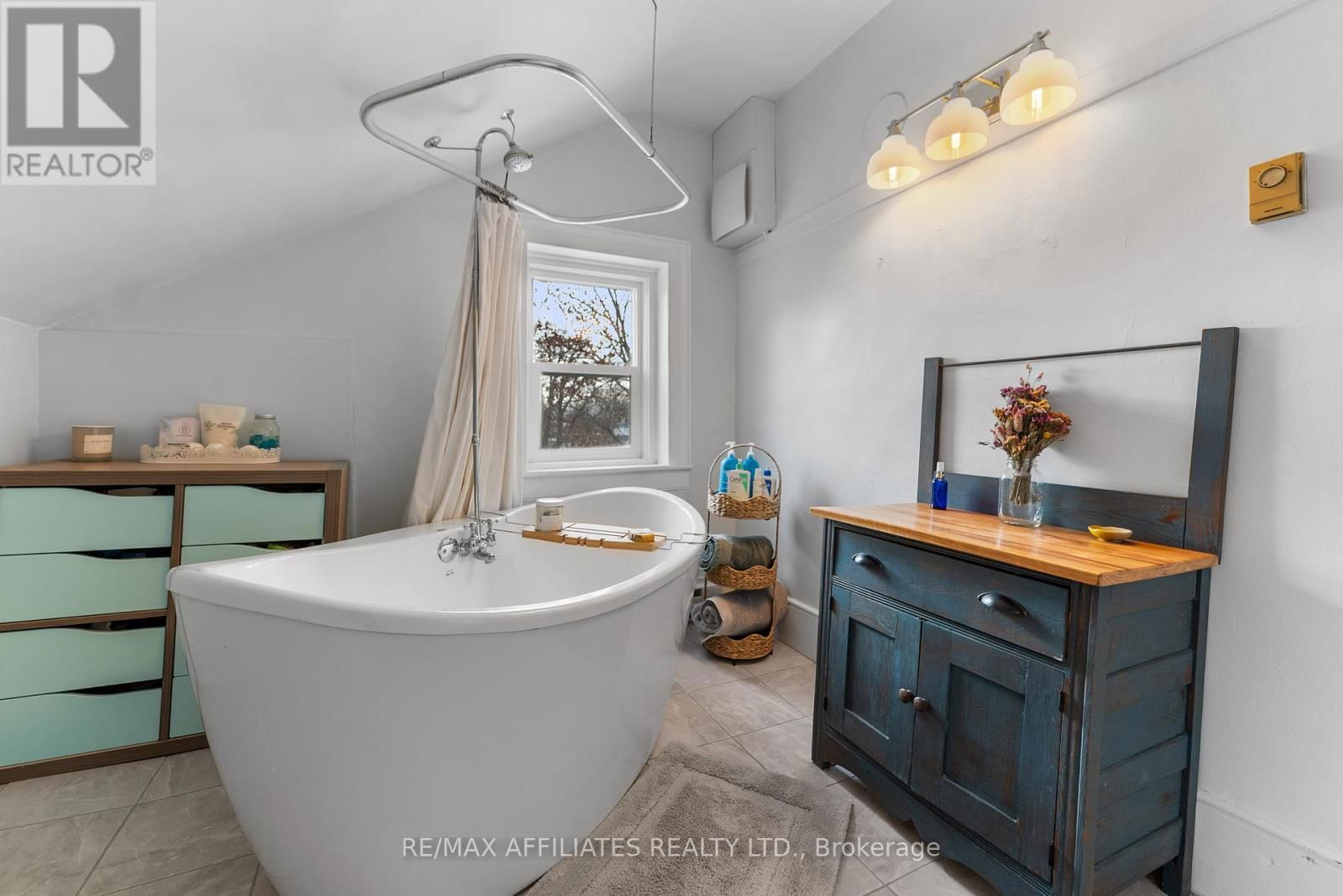 8 STEVENS STREET Image 36