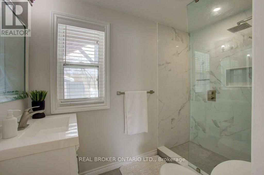 9488 WELLINGTON ROAD 124 Image 21