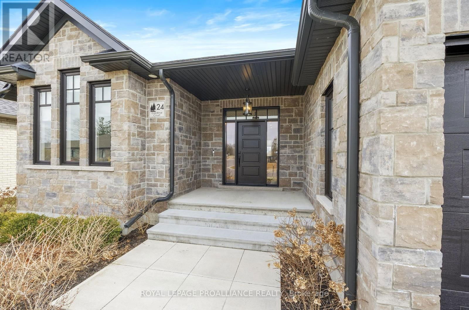 24 CARDINAL COURT Image 2