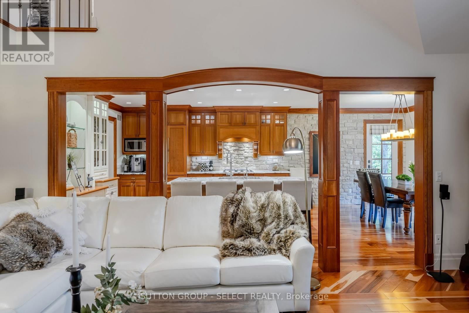 613 EAGLETRACE DRIVE Image 10