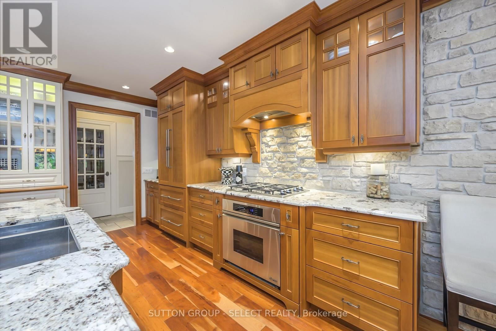 613 EAGLETRACE DRIVE Image 16