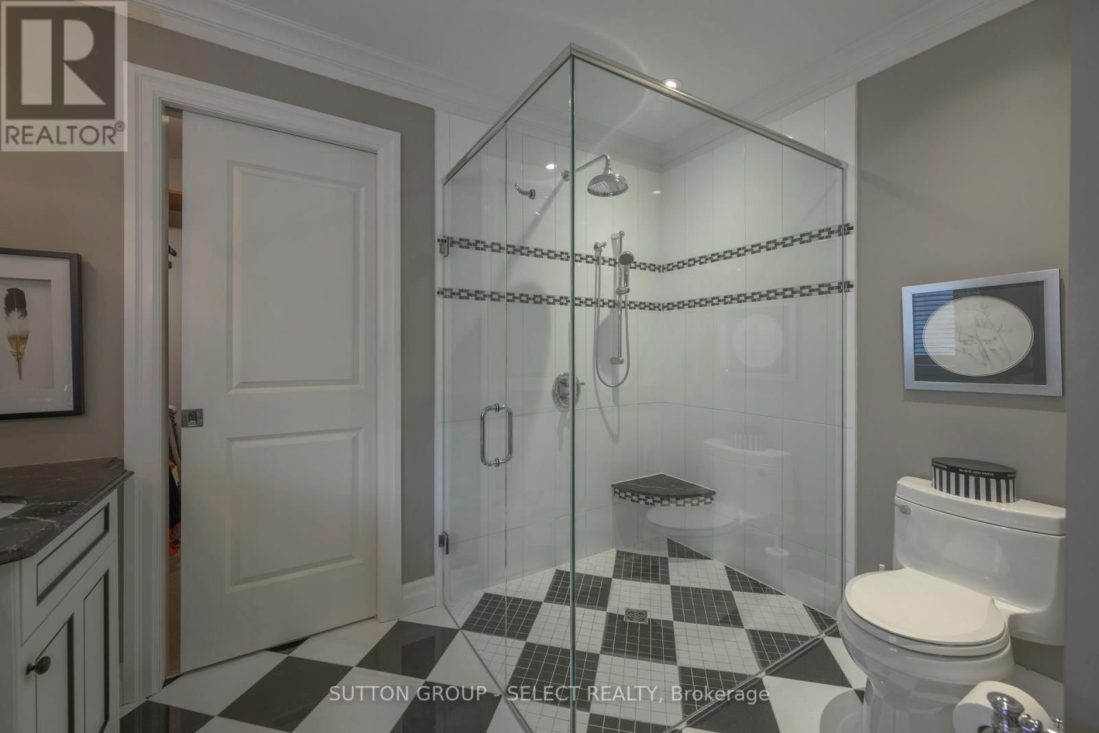 613 EAGLETRACE DRIVE Image 24