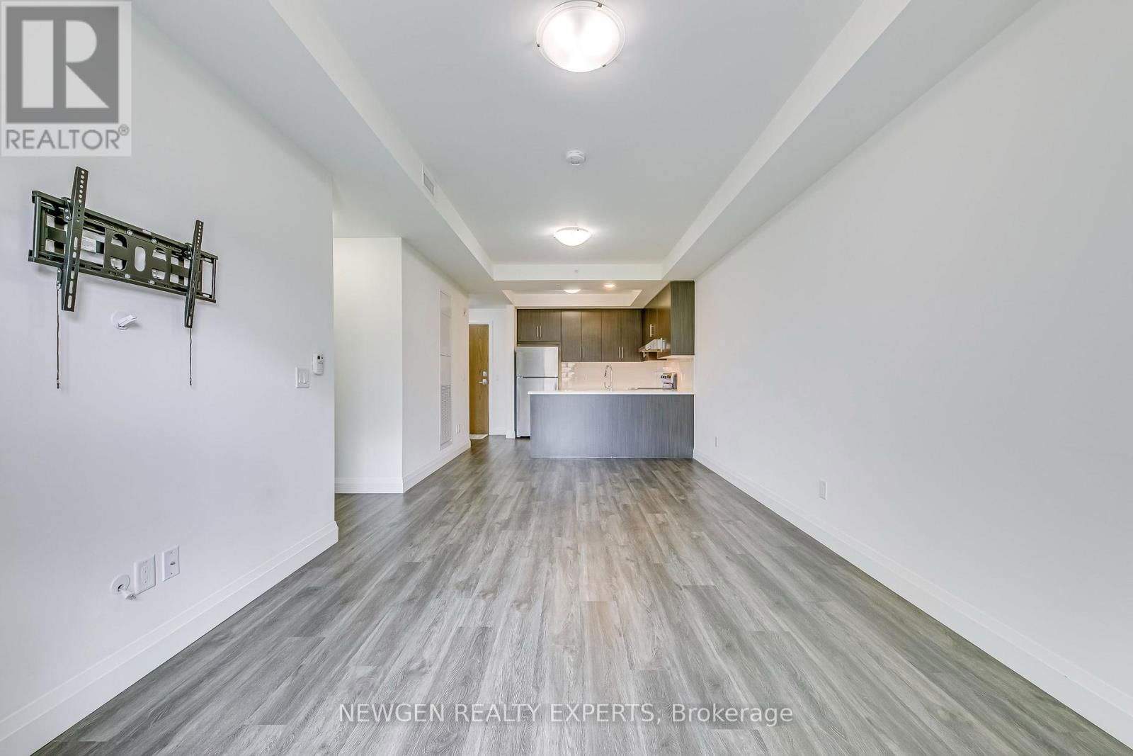 302 - 30 HAMILTON STREET Image 18