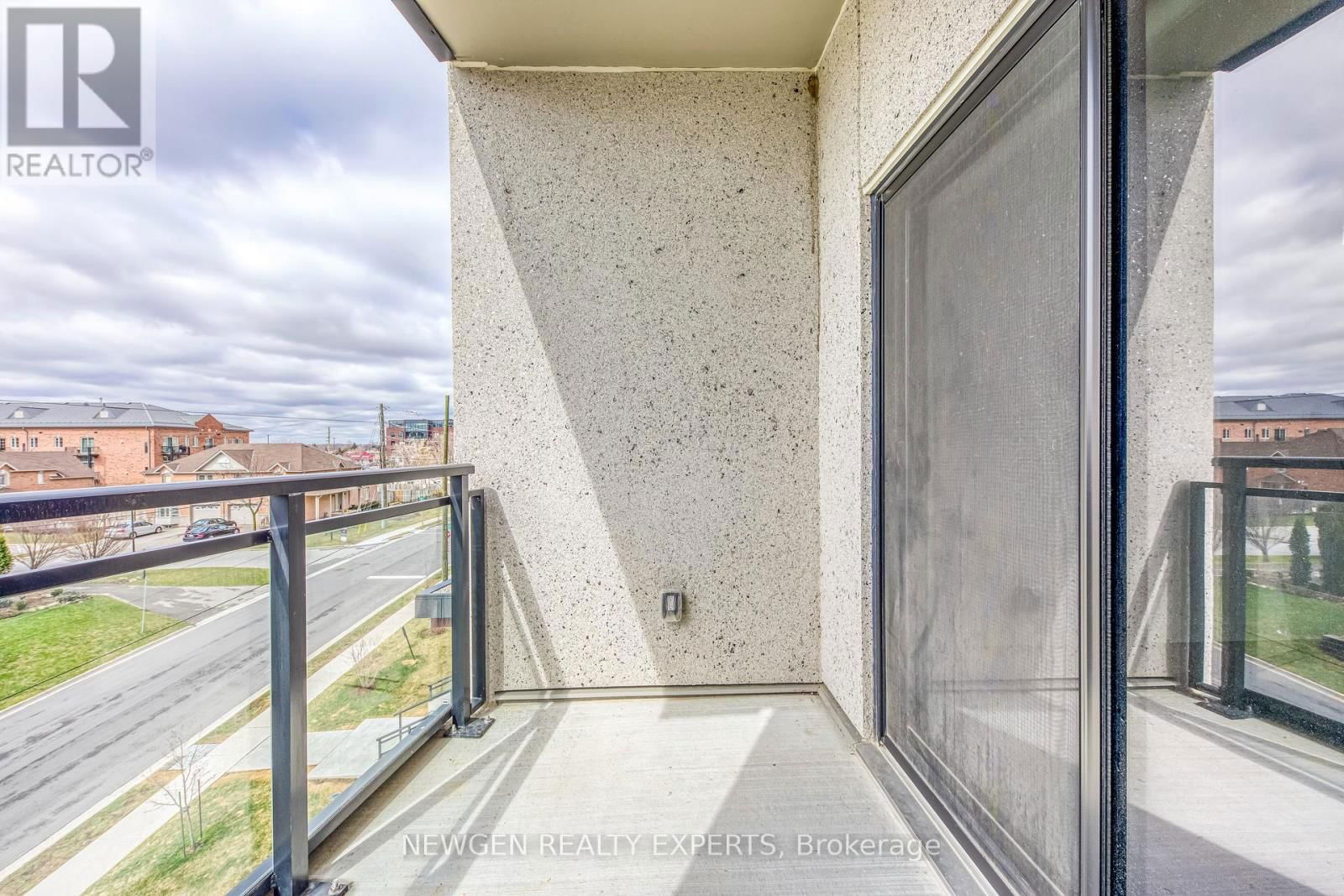 302 - 30 HAMILTON STREET Image 20