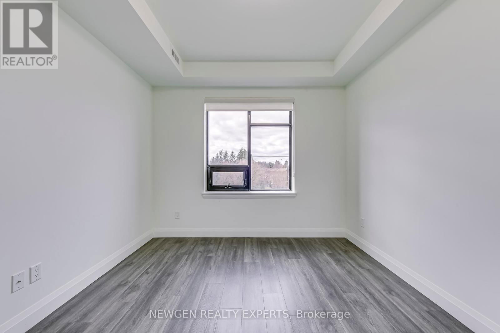 302 - 30 HAMILTON STREET Image 23