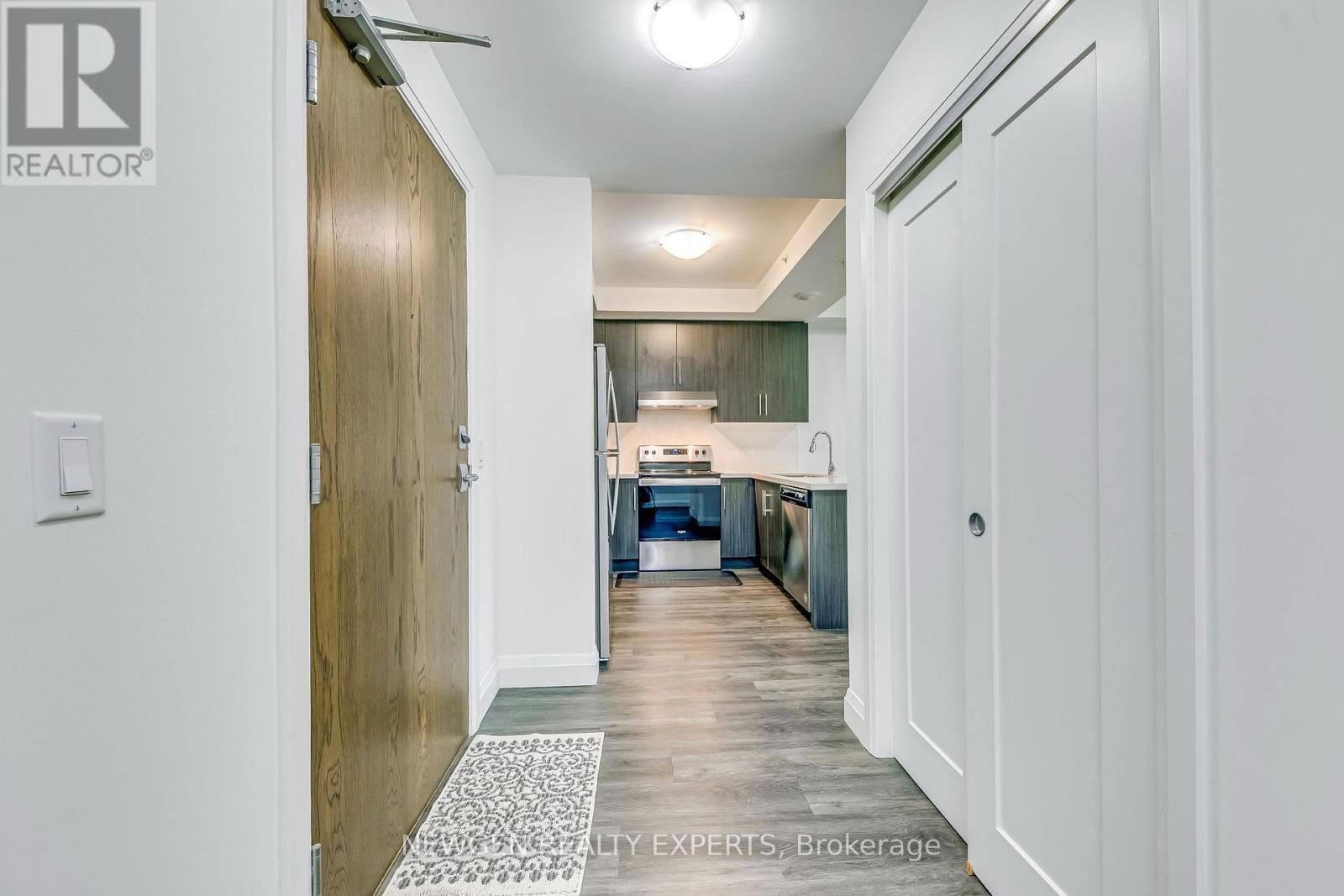 302 - 30 HAMILTON STREET Image 9