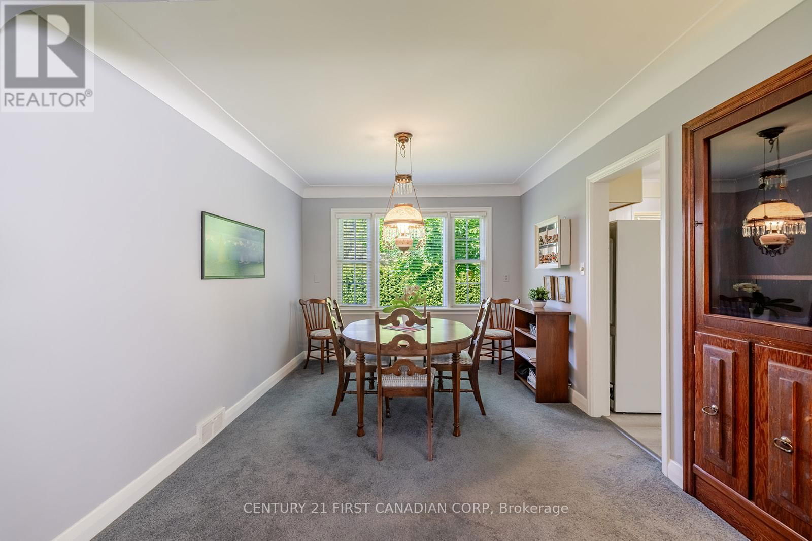 226 MARGARET STREET Image 11