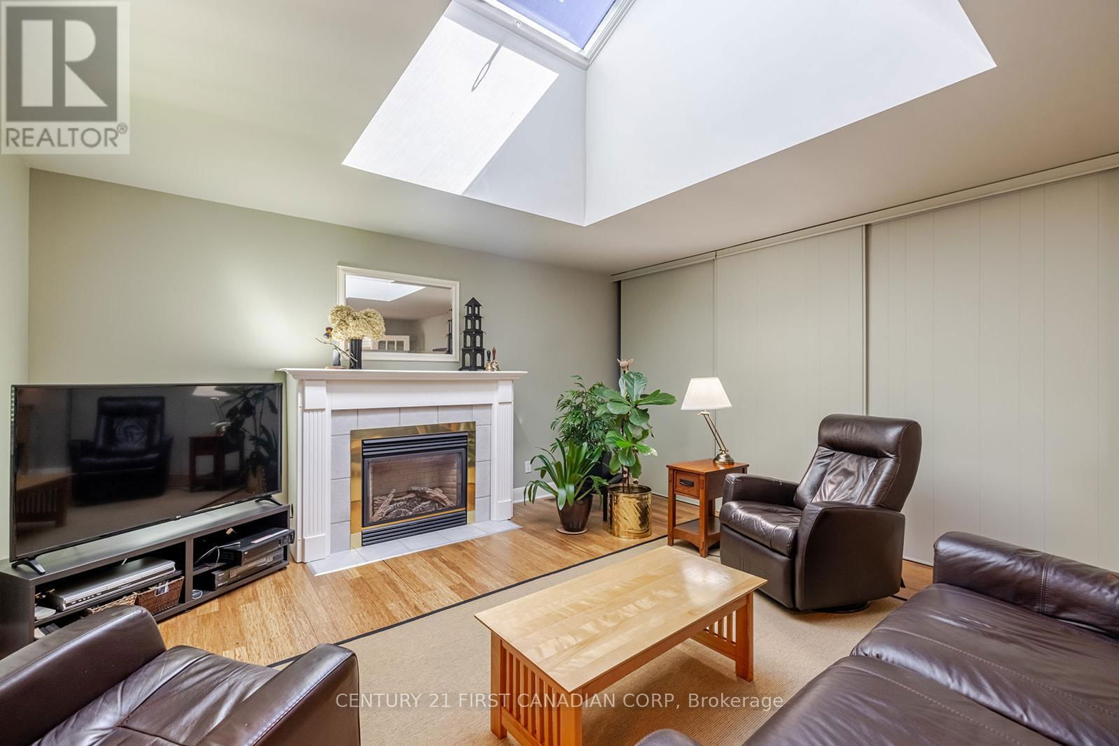 226 MARGARET STREET Image 7