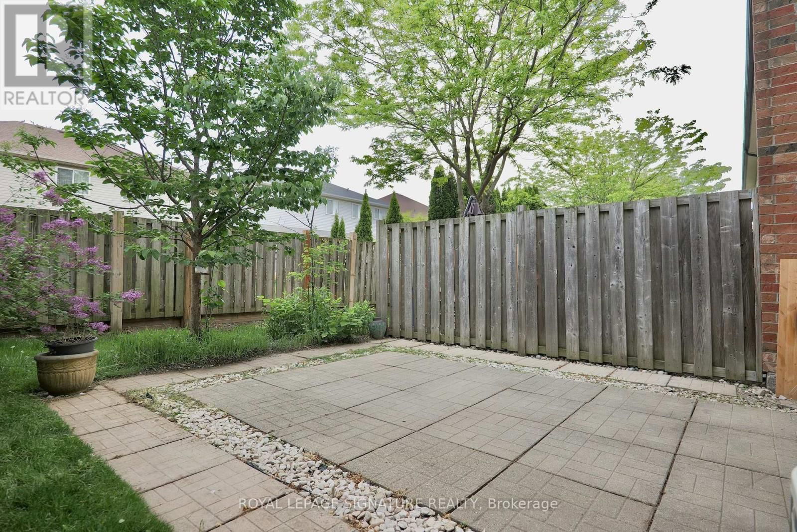 48 - 60 CLOVERLEAF DRIVE Image 27