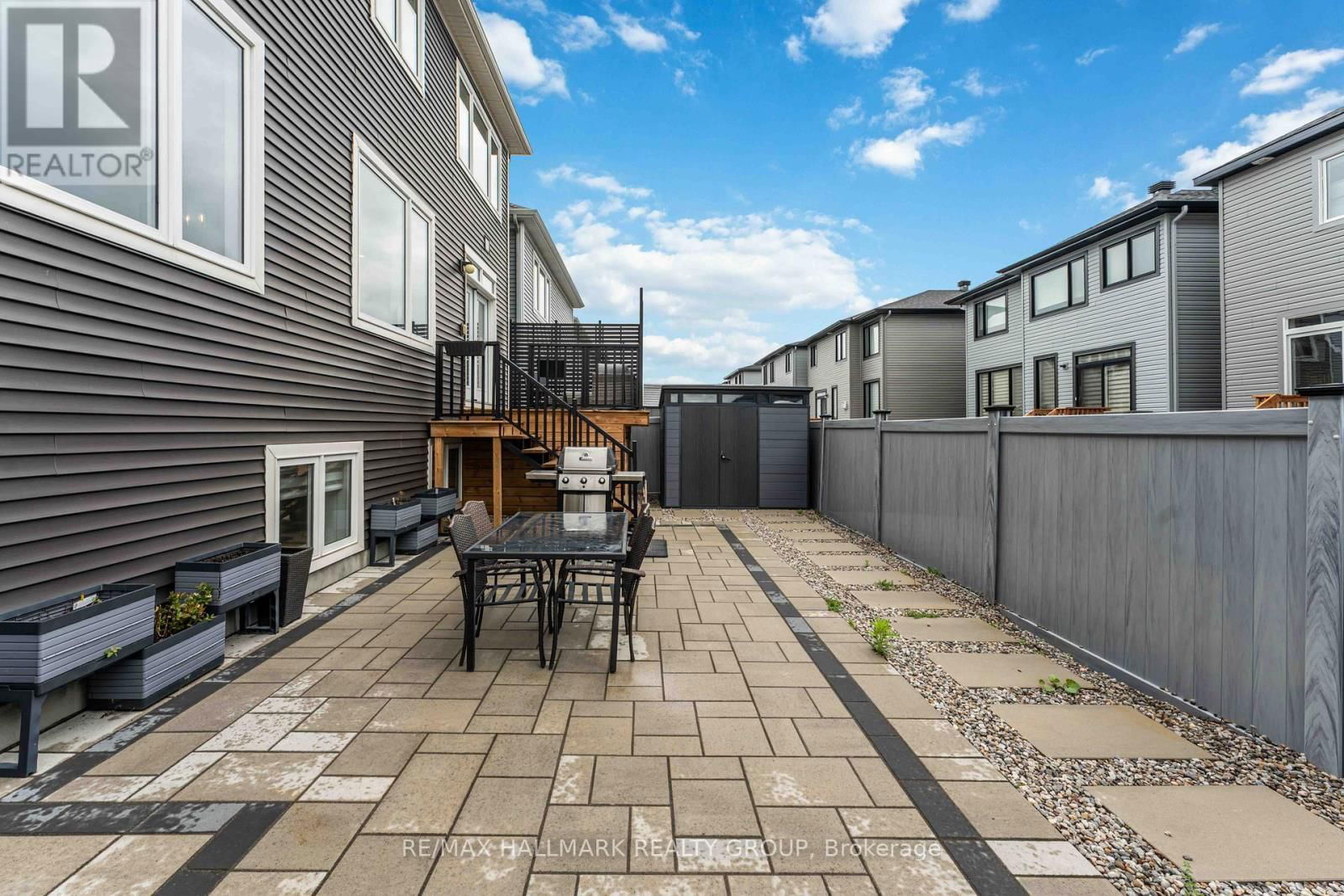 732 VENNECY TERRACE Image 47