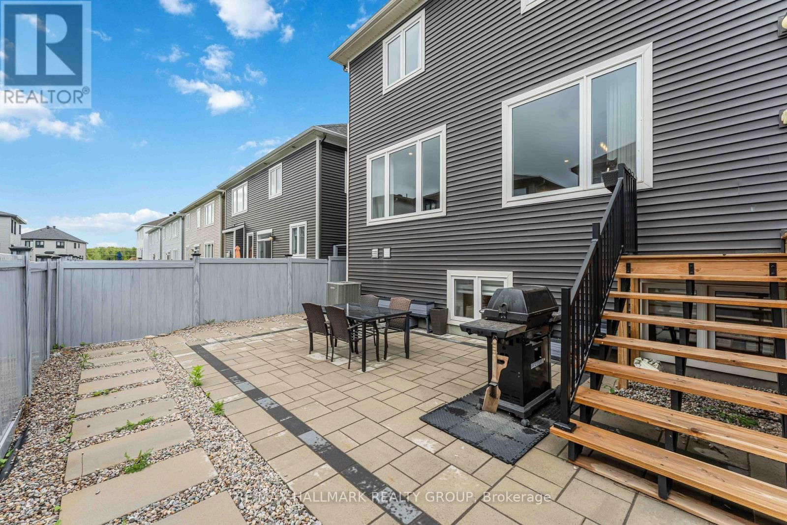 732 VENNECY TERRACE Image 49