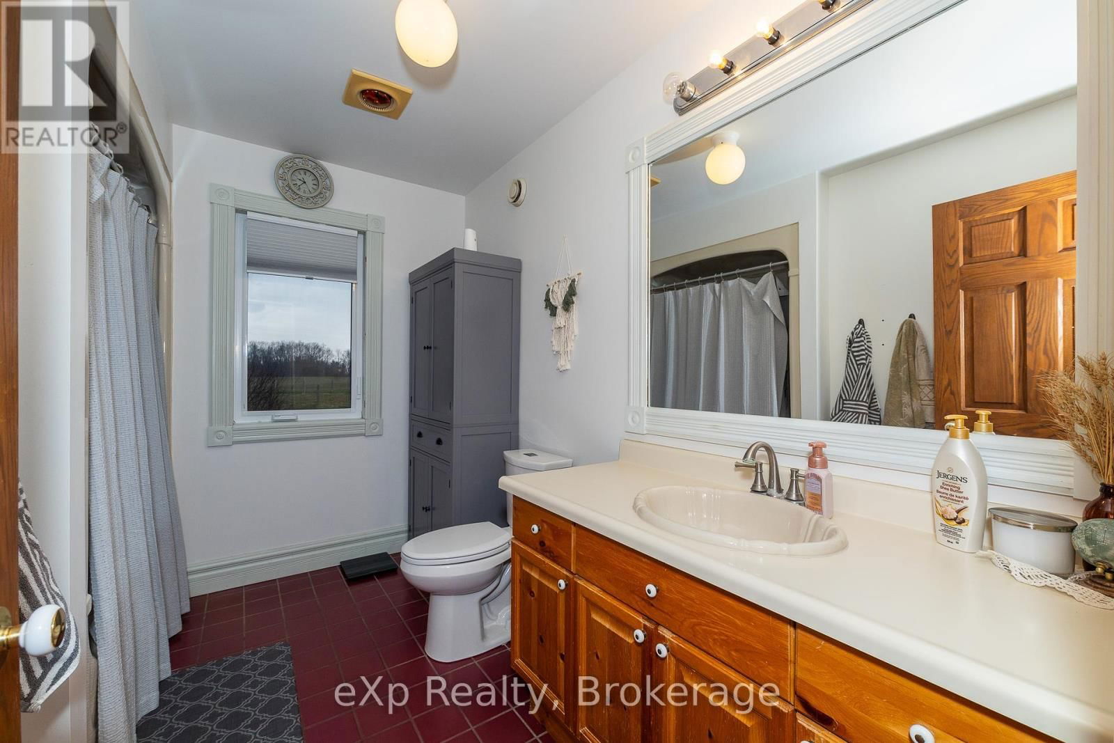 418485 CONCESSION A Image 27
