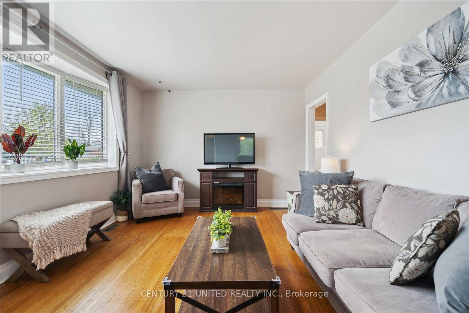 627 BELLAIRE STREET Image 10