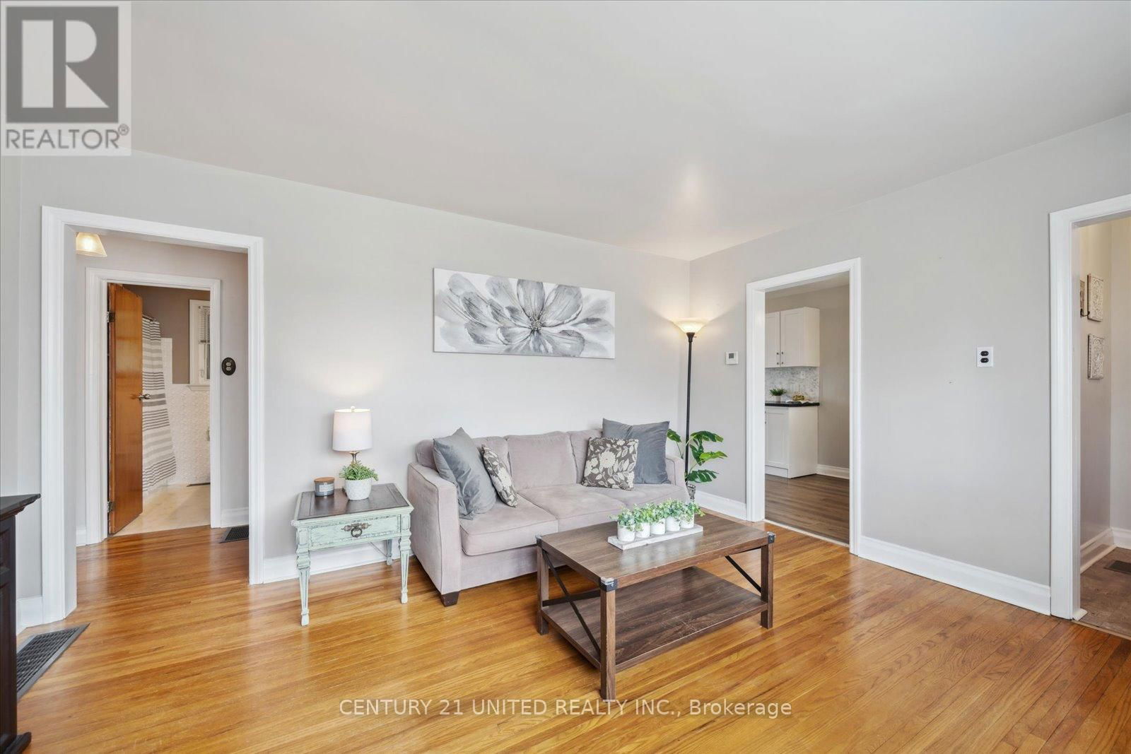 627 BELLAIRE STREET Image 12