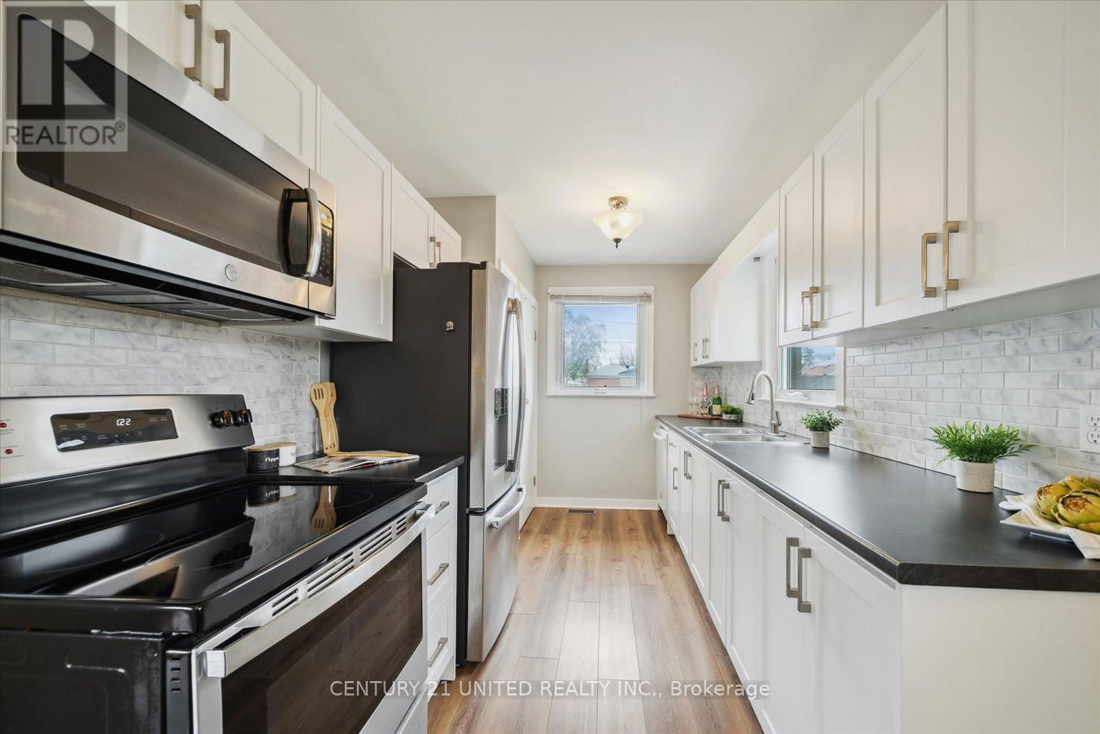 627 BELLAIRE STREET Image 16