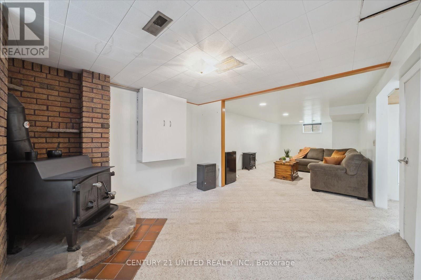 627 BELLAIRE STREET Image 31