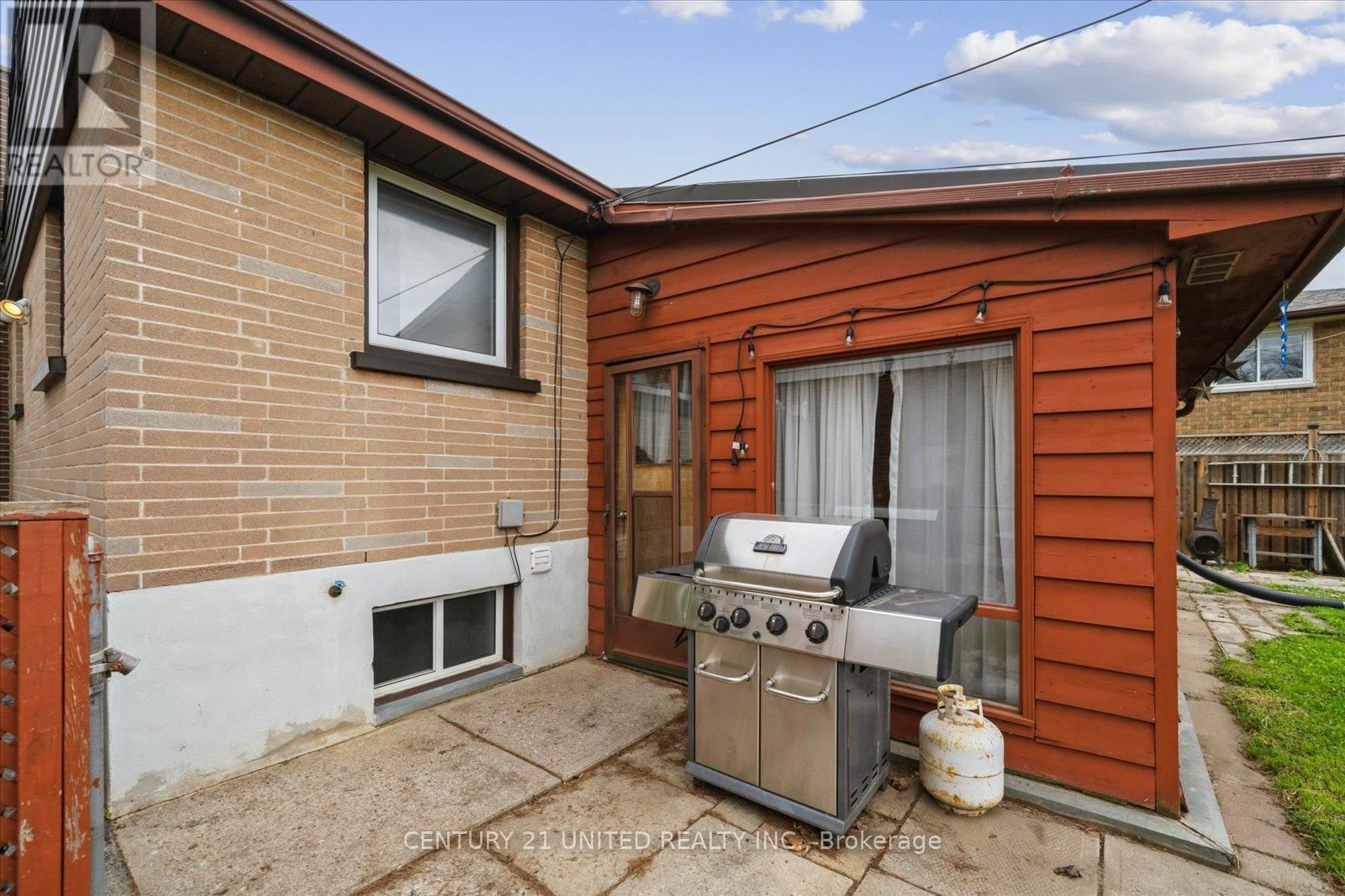 627 BELLAIRE STREET Image 44