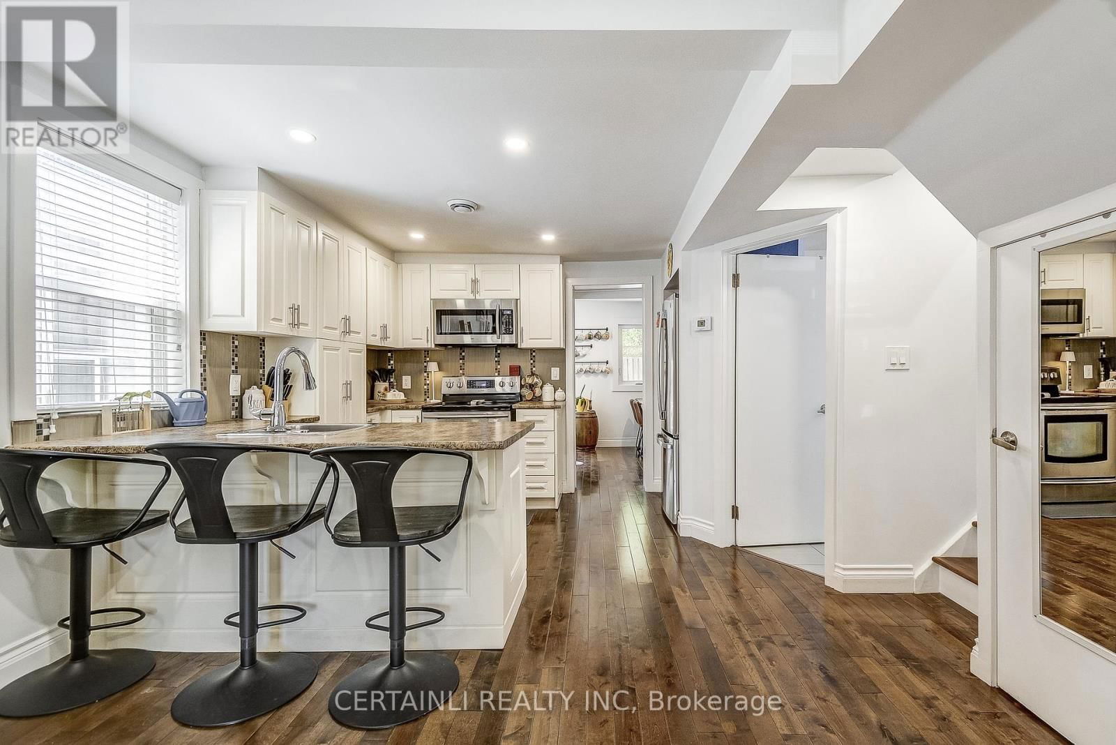 62 ARGYLE AVENUE Image 12