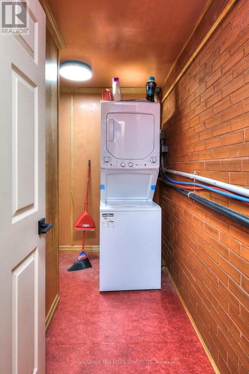 19 CLARENCE PLACE Image 16