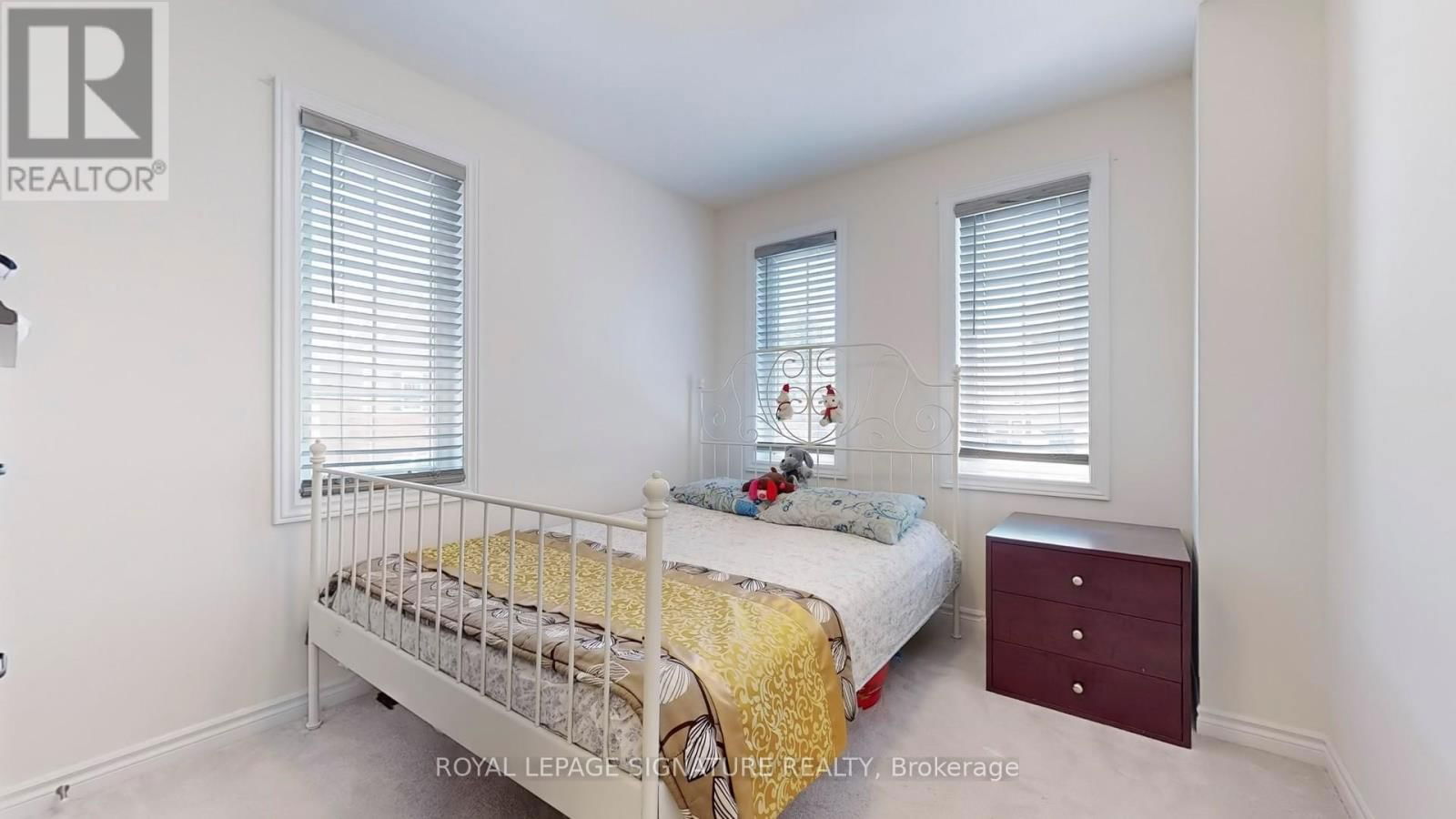 13 - 88 DECORSO DRIVE Image 20