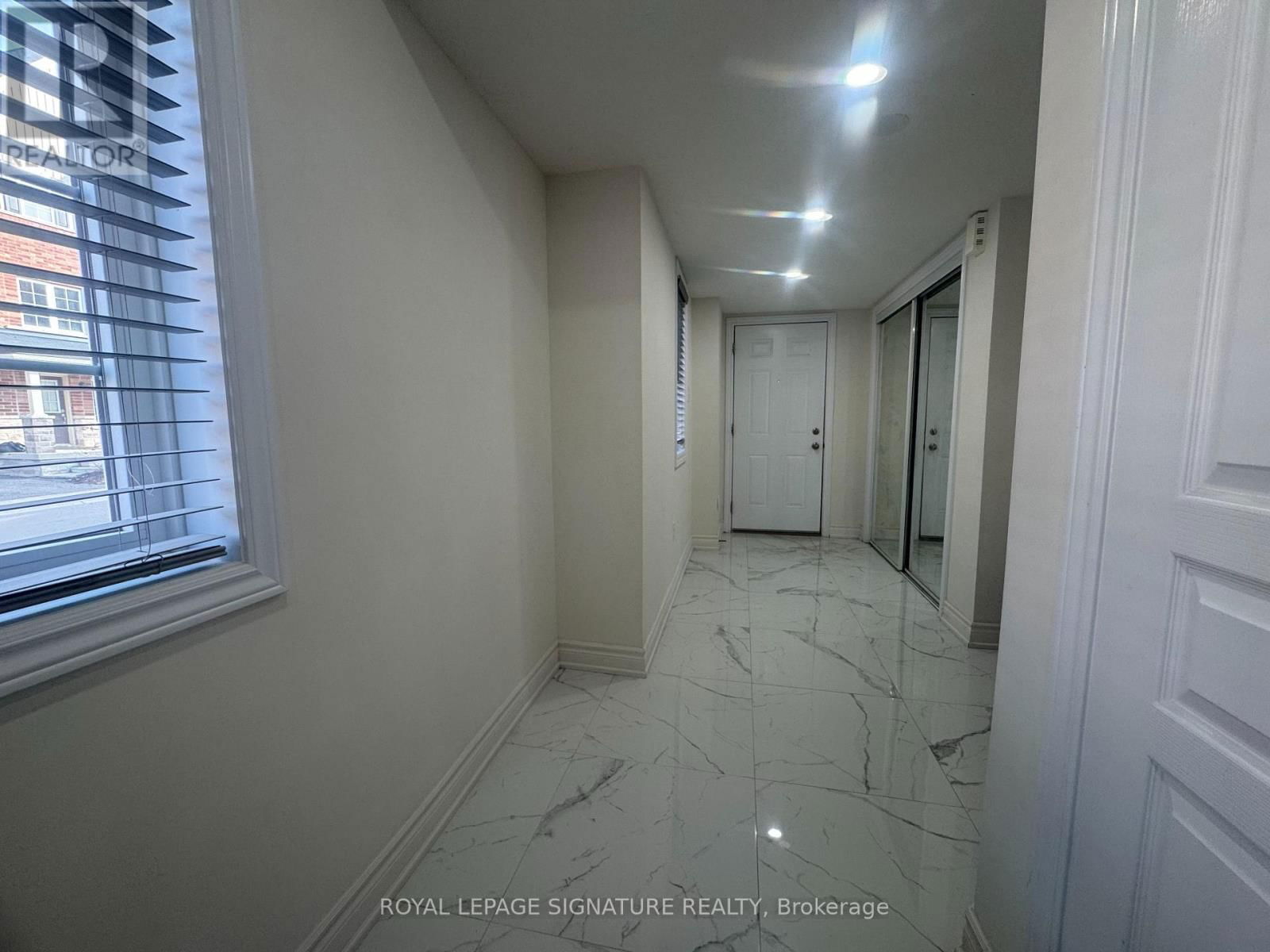 13 - 88 DECORSO DRIVE Image 6
