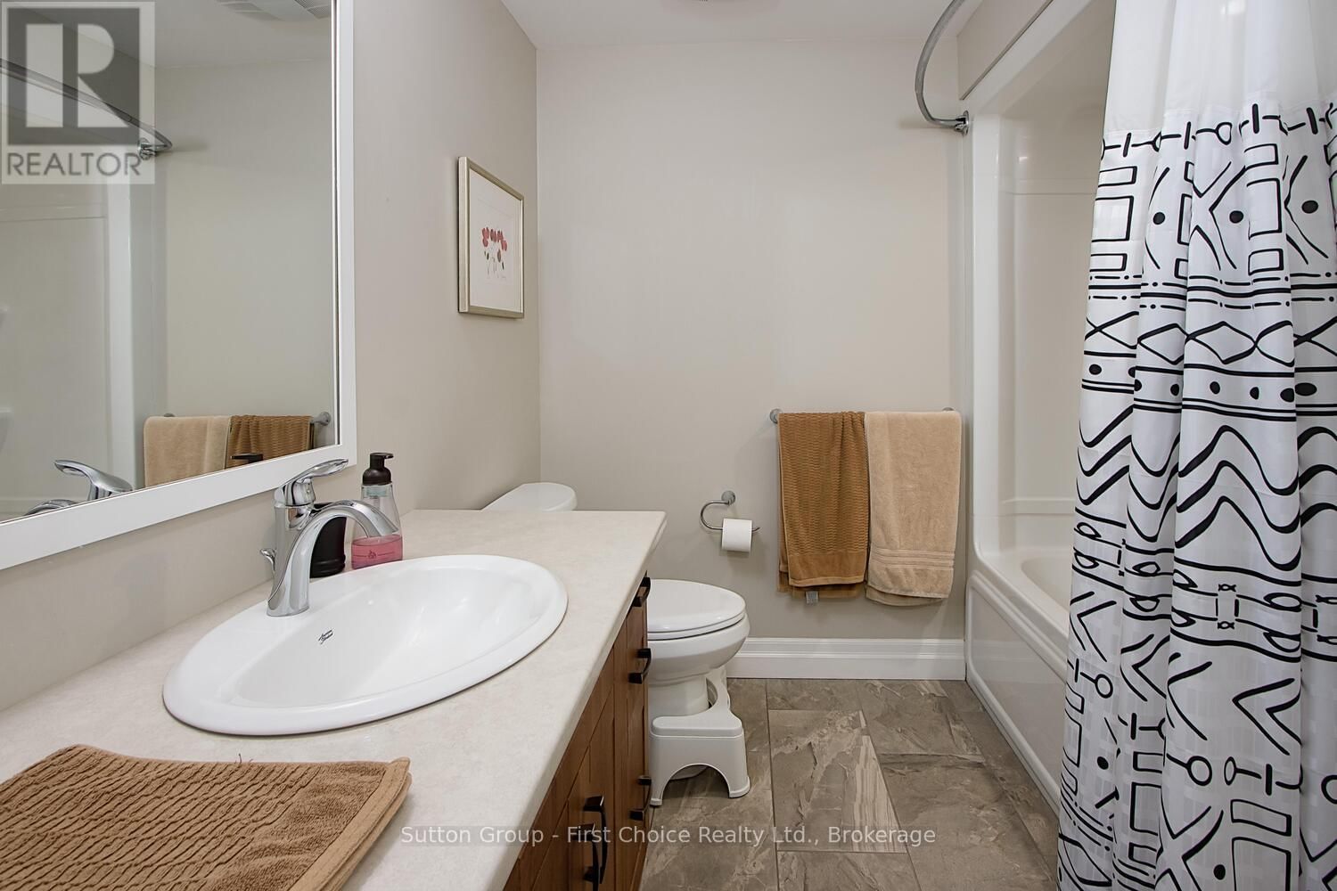 3745 COUNTY ROAD 112 Image 32