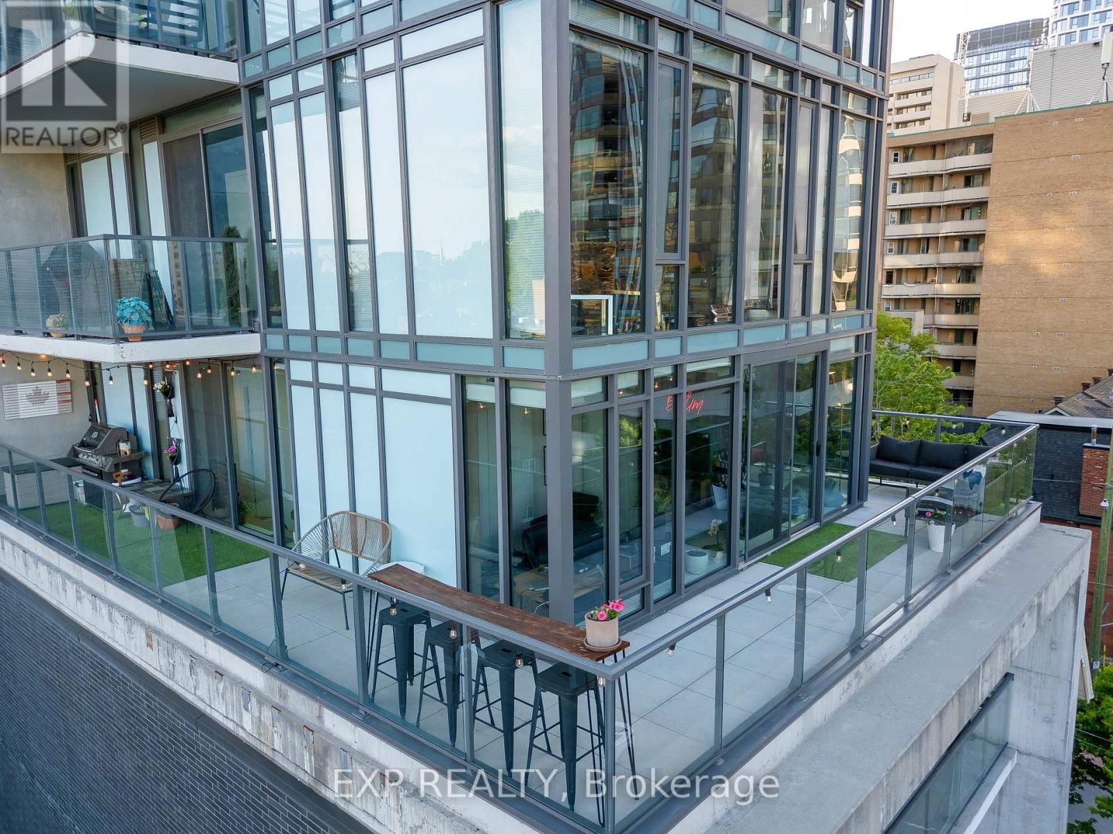 516 - 224 LYON STREET NORTH Image 38