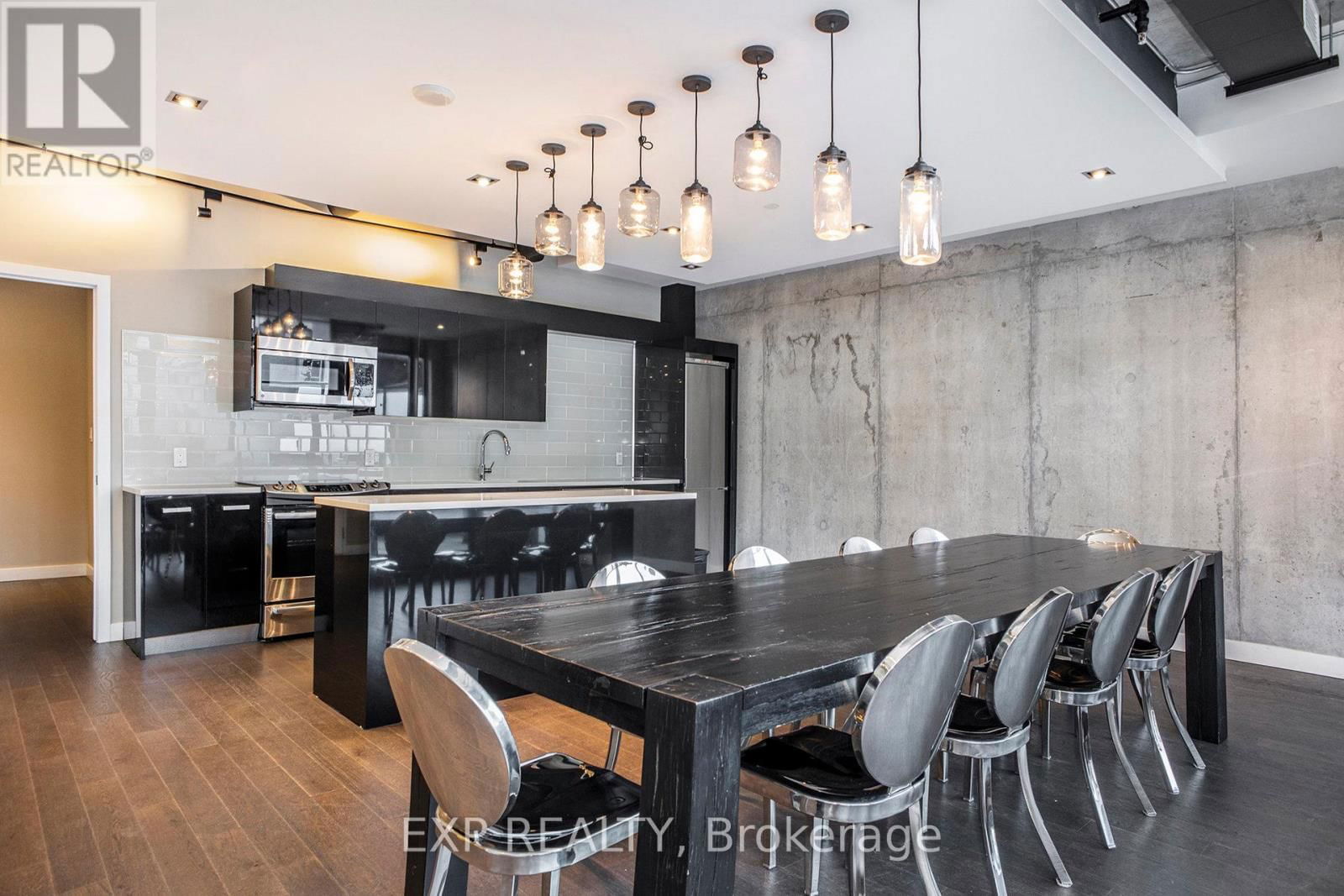 516 - 224 LYON STREET NORTH Image 41