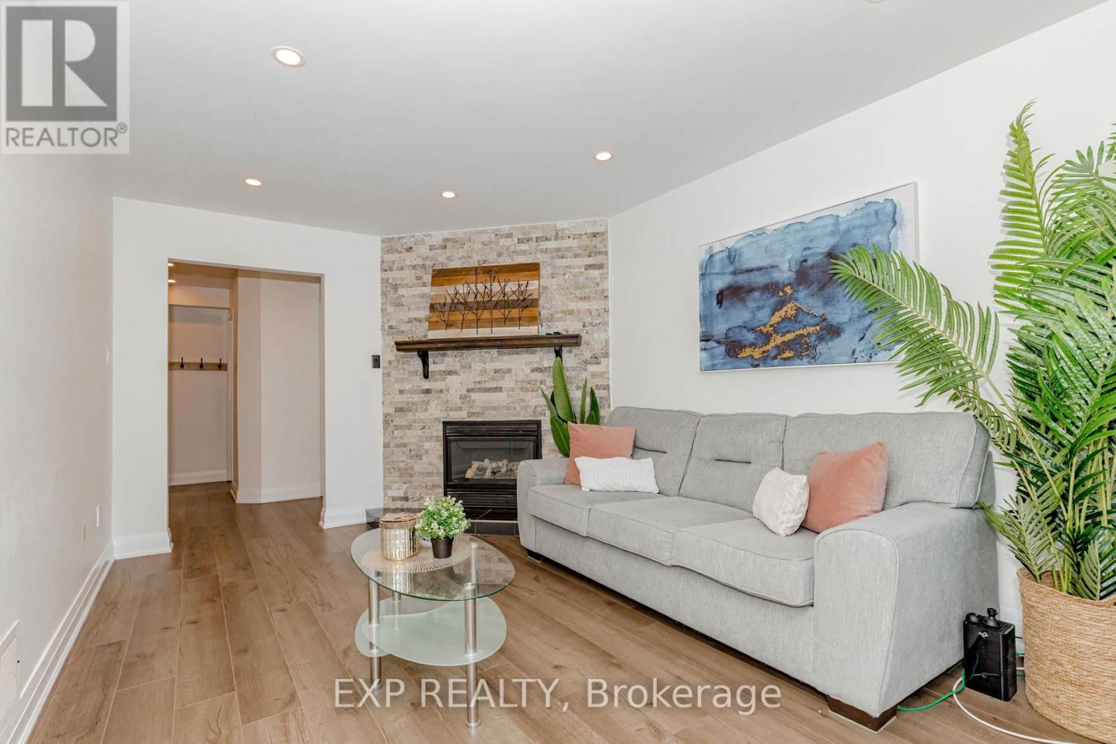 33 MEAGHAN STREET Image 19